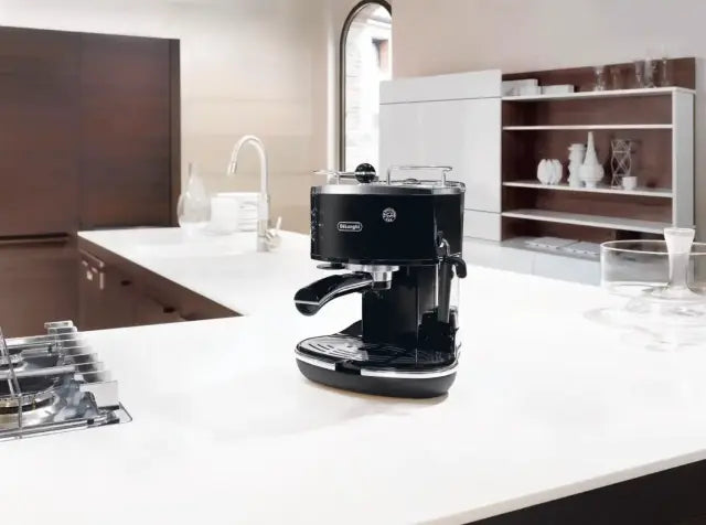 Aparat za kavu DeLonghi ECO 311.BK Metal Icona Black