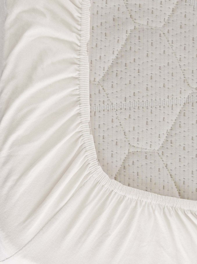 Plahta s gumicom Dalija White 200x200+30cm