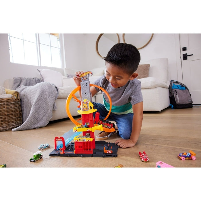 HOT WHEELS City vatrogasna stanica, set