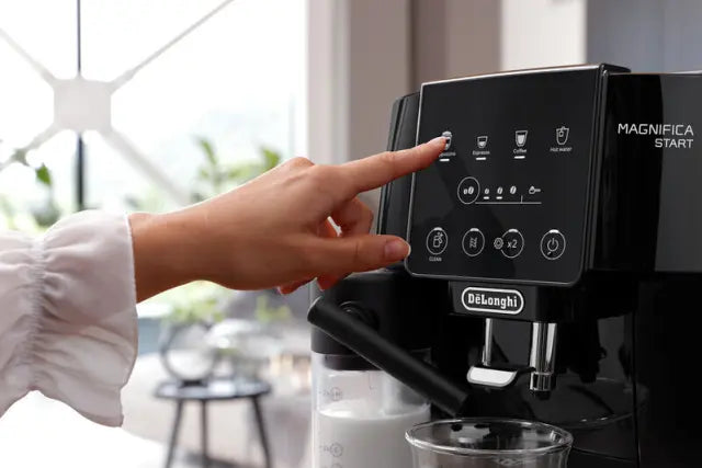 Aparat za kavu DeLonghi ECAM 220.60.B Magnifica Start Milk