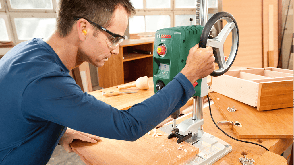 BOSCH stolna bušilica PBD 40