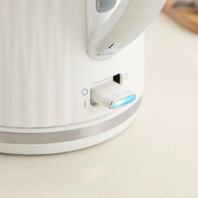 Kuhalo za vodu Russell Hobbs 27360-70 Eden White
